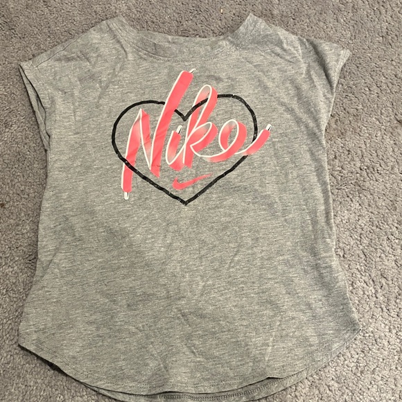 Nike Other - Nike Heather Gray Tee with Pink Heart Graphic